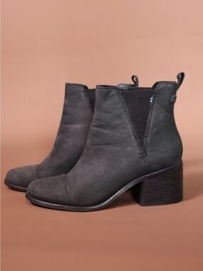 Black Women's boots- 7 - TOMS
